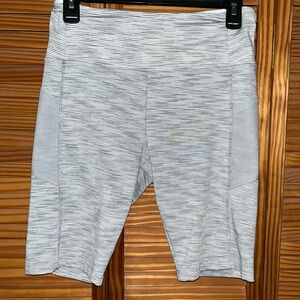 Cali Active‎ Gray Bike Shorts Size Medium